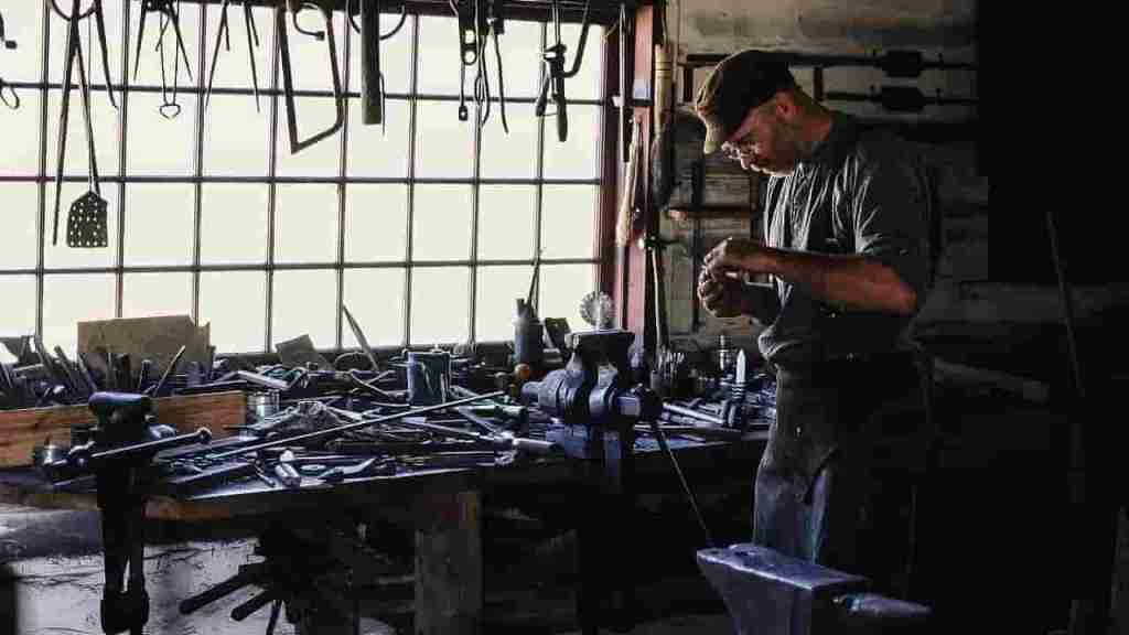 capricorn-2025-job-career