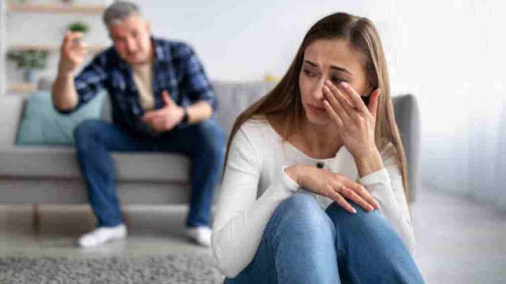 gaslighting-symptoms-and-precautions