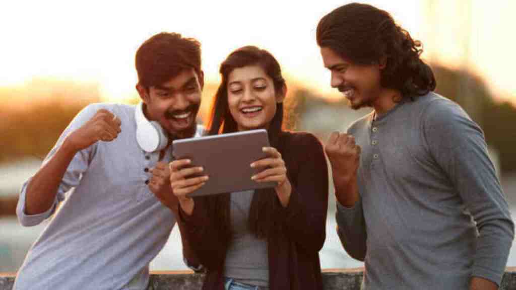 makar-rashi-purush-friendship